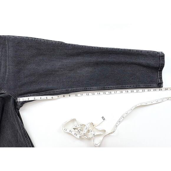 Everlane The Curvy Cheeky Jean Size 32 Crop Washed Black Gray High Rise Denim - Picture 11 of 12